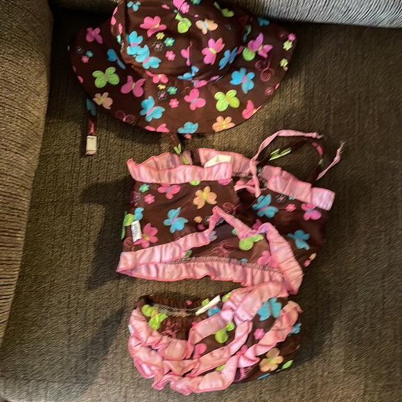 Girls 13-18lbs wee wave brown butterfly bikini matching hat excellent condition - Picture 2 of 4